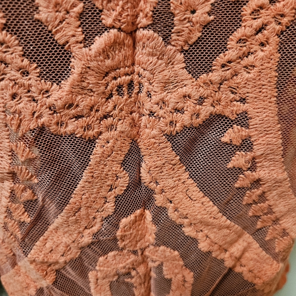 Daytrip Mesh Embroidered Through Tank Top - Picture 4 of 8
